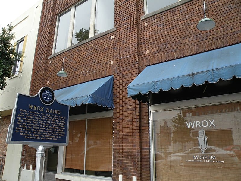 WROX Building, Clarksdale, Mississippi (Wikipedia) WROX Building, Clarksdale, Mississippi (Wikipedia)